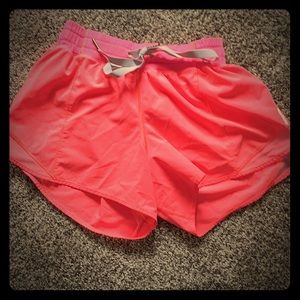 Lululemon Hotty hot short “long 4”